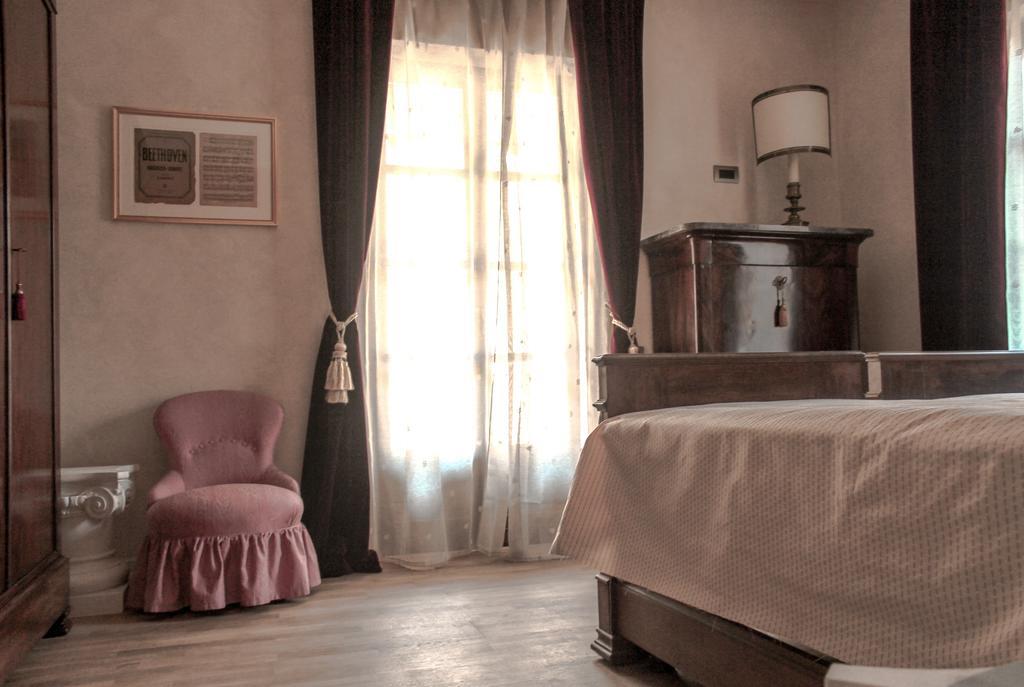 Le Stanze Della Musica Hotel Borgomale ภายนอก รูปภาพ