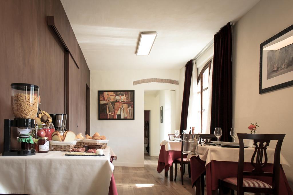 Le Stanze Della Musica Hotel Borgomale ภายนอก รูปภาพ