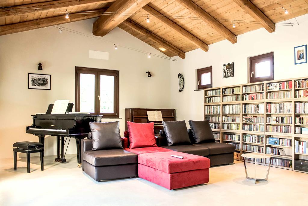 Le Stanze Della Musica Hotel Borgomale ภายนอก รูปภาพ